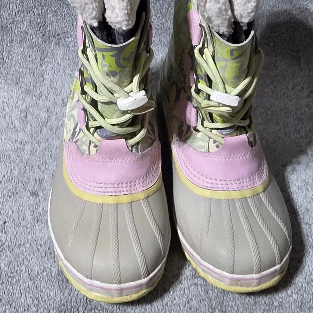 Sorel Sz 5 Pink Green Warm Winter Yoot PAC Snow Boots Floral Lace Up Lined